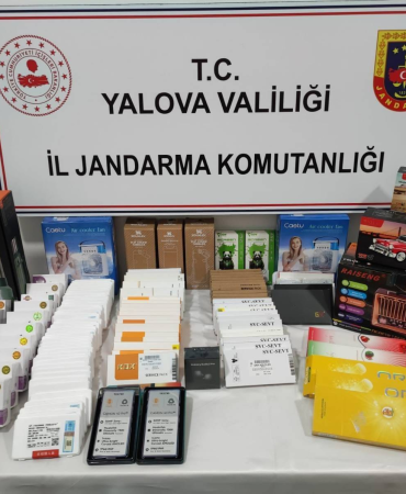 Yalova’da Kaçakçılığa Jandarma Darbesi: Çok Sayıda Kaçak Cep Telefonu ve Bandrolsüz Sigara Ele Geçirildi