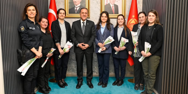 Yalova Valisi Usta’dan Kadın Personele 8 Mart Ziyareti