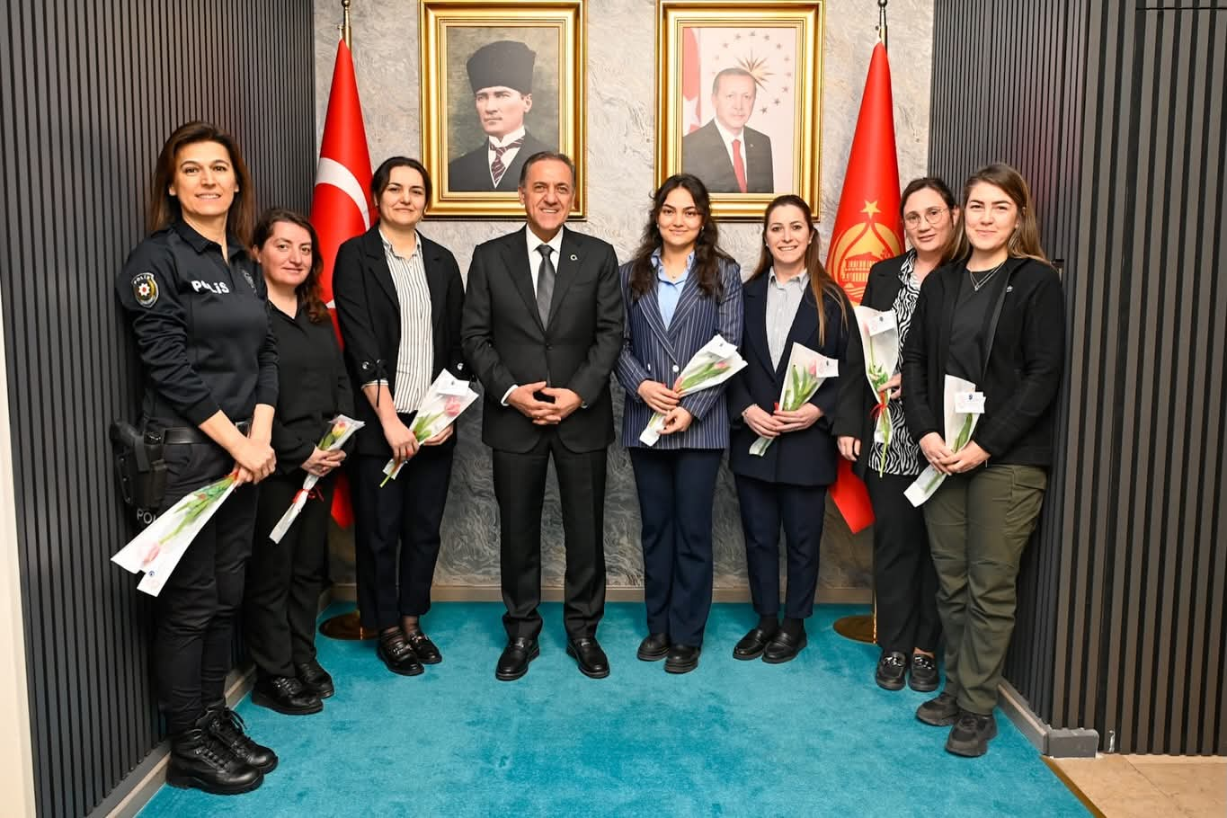 Yalova Valisi Usta’dan Kadın Personele 8 Mart Ziyareti