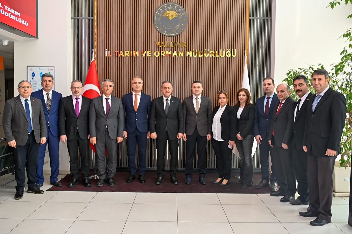 Yalova Valisi Dr. Ahmet Hamdi Usta’dan İl Tarım ve Orman Müdürlüğü’ne Ziyaret