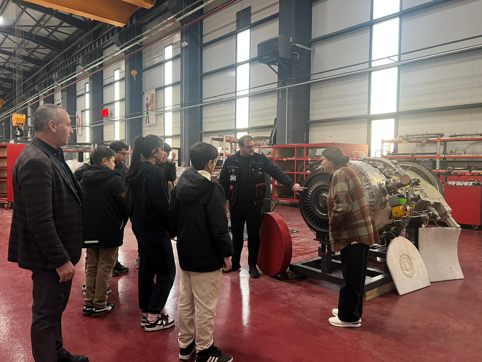 Sanayiyle Tanışma Zamanı: Öğrenciler Yalova Makine İhtisas OSB’de Üretimi Yerinde Gördü