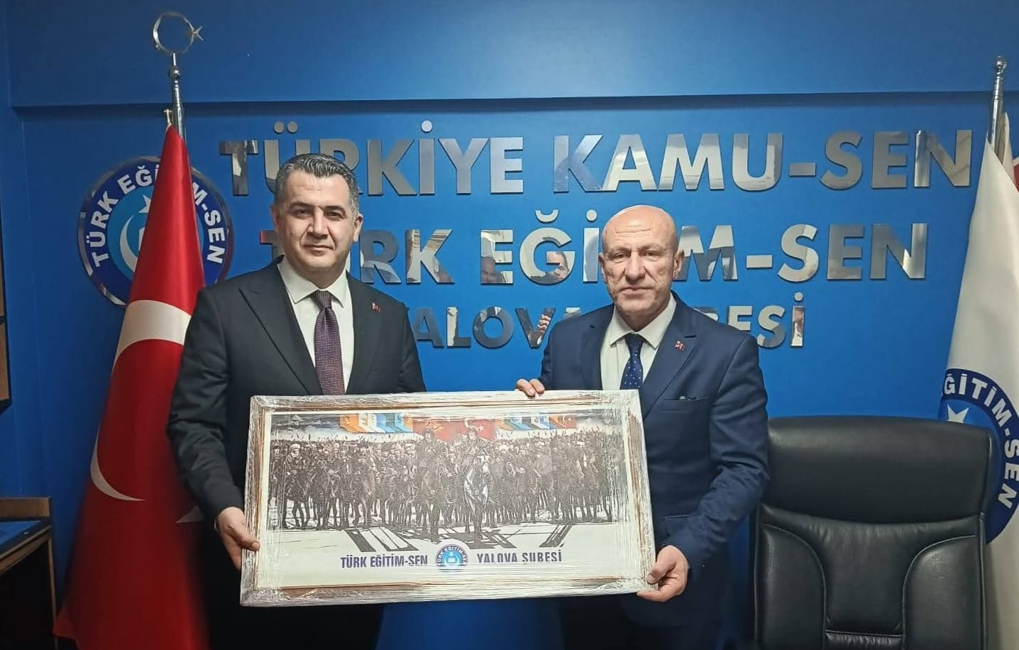 Türk Eğitim-Sen Yalova Şubesi’ne Anlamlı Ziyaret: Kamu-Sen Teşkilatı İftarda Buluştu
