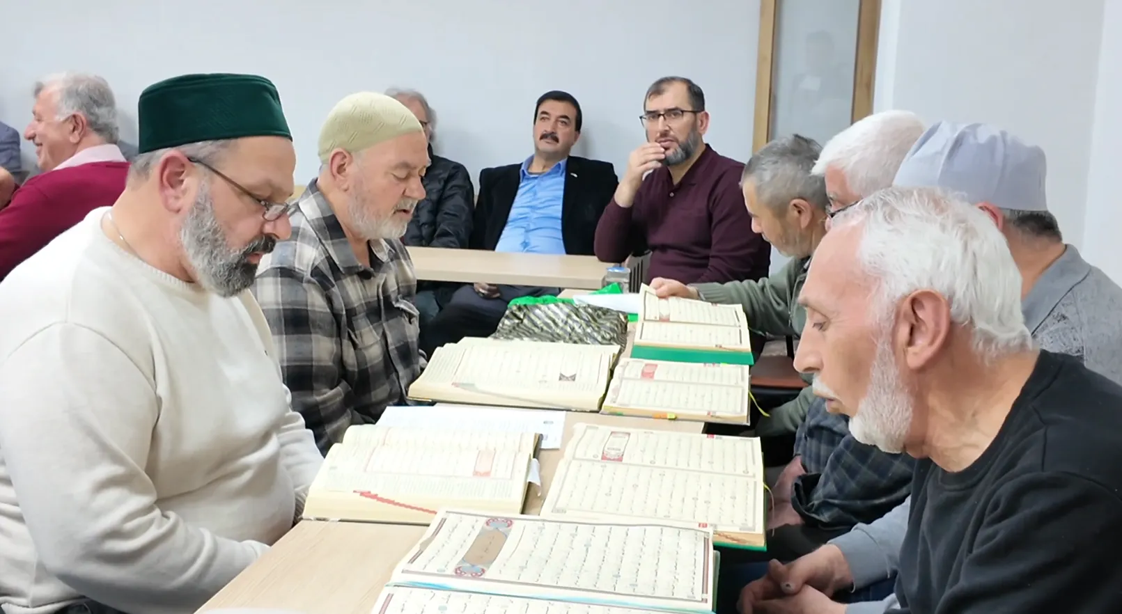 Çiftlikköy’de Manevi Buluşma: Kur’an Kursu Kursiyerlerinden İlahi ve Kur’an Tilaveti