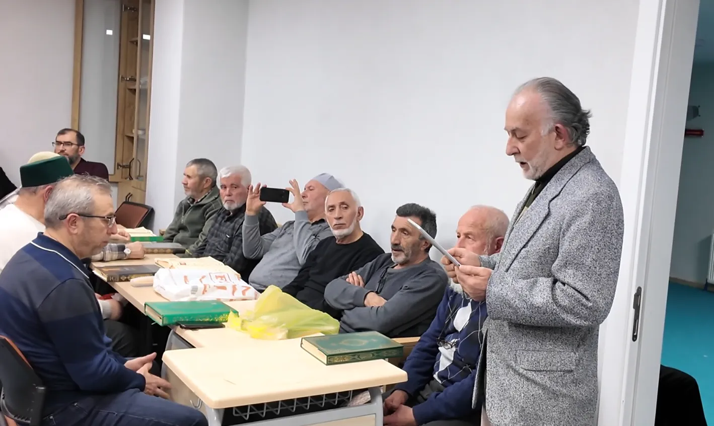 Çiftlikköy’de Manevi Buluşma: Kur’an Kursu Kursiyerlerinden İlahi ve Kur’an Tilaveti