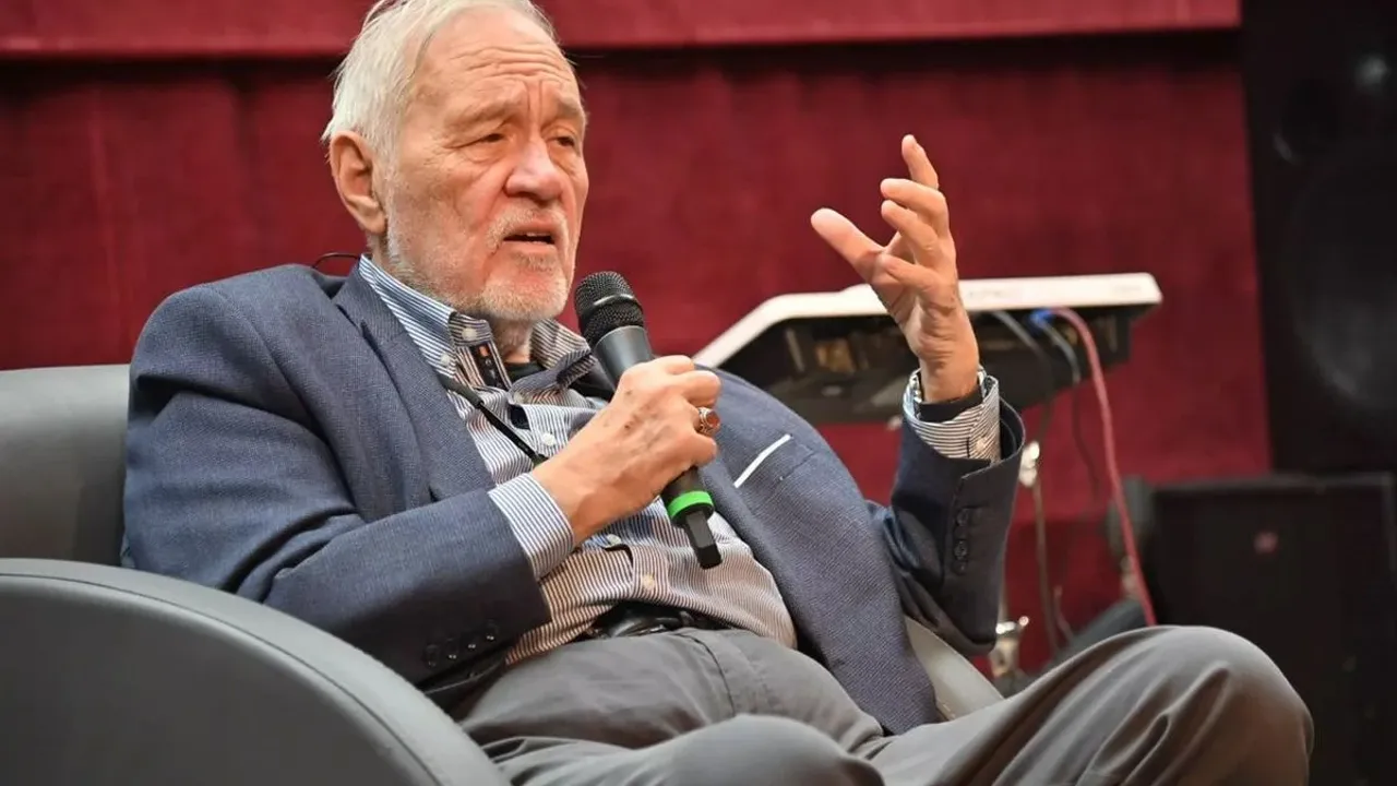 İlber Ortaylı’nın Sağlık Durumu Ciddileşti: Fatih Altaylı’dan Dua Çağrısı