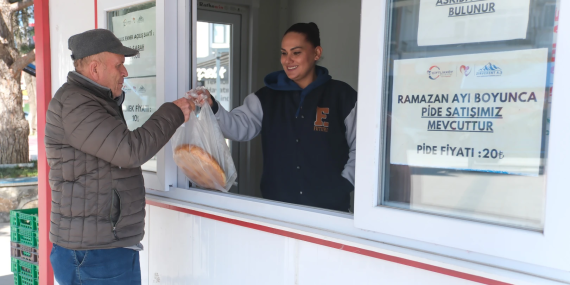 ÇİFTLİKKÖY’DE HALK PİDE’YE YOĞUN İLGİ