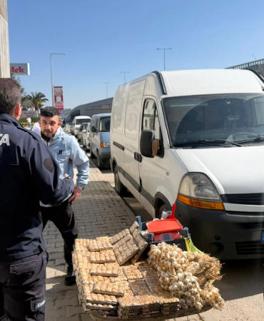 ÇİFTLİKKÖY ZABITASINDAN SEYYAR SATICILARA GEÇİT YOK