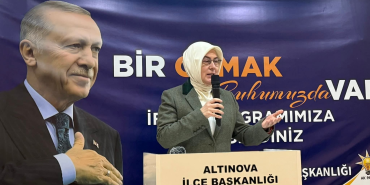 AK Parti Altınova Teşkilatı Geleneksel İftar Programında Buluştu