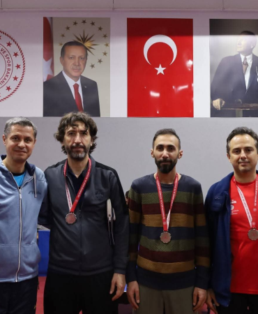 Yalova’da 14 Mart Tıp Bayramı’na Özel Masa Tenisi Turnuvası Tamamlandı