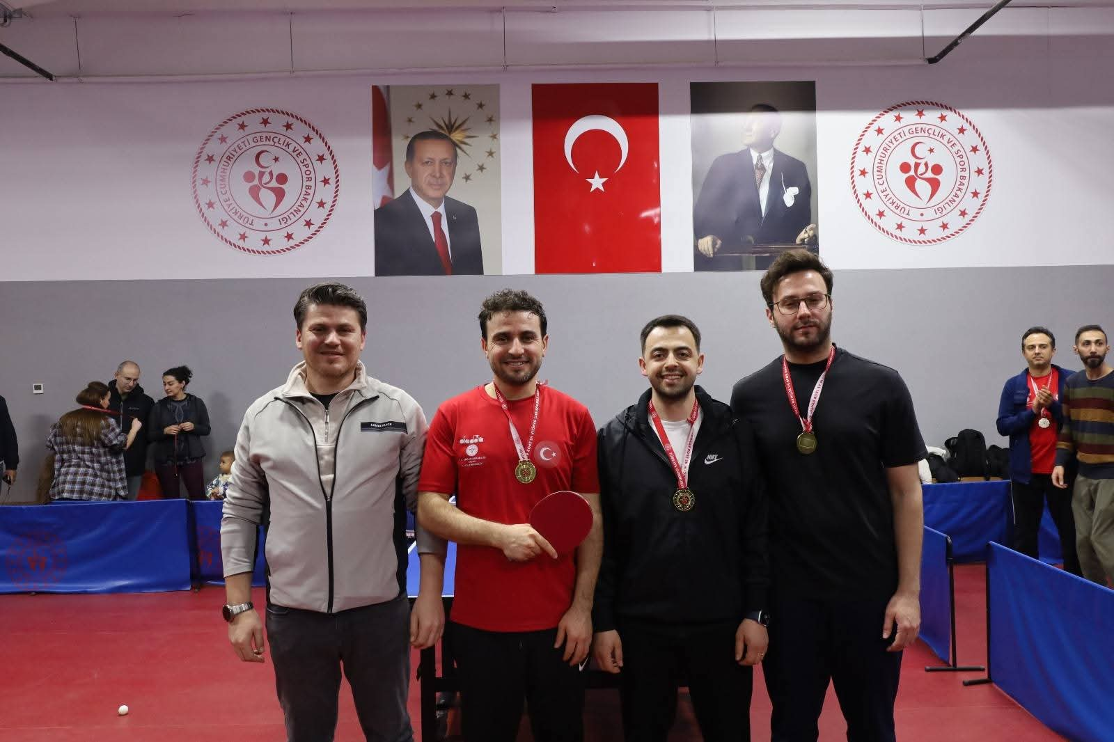 Yalova’da 14 Mart Tıp Bayramı’na Özel Masa Tenisi Turnuvası Tamamlandı 8 Yalova’da 14 Mart Tıp Bayramı’na Özel Masa Tenisi Turnuvası Tamamlandı