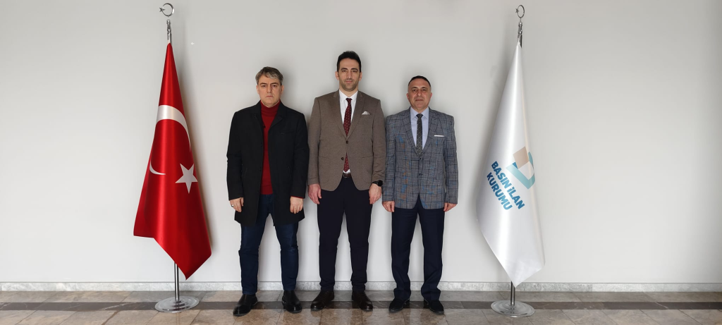 Yalova Gazeteciler Cemiyeti’nden Bursa’da Önemli Temas: Basın İlan Kurumu Yardımı İçin Belgeler Teslim Edildi