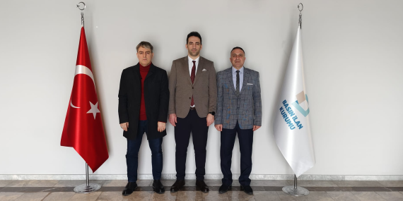 Yalova Gazeteciler Cemiyeti’nden Bursa’da Önemli Temas: Basın İlan Kurumu Yardımı İçin Belgeler Teslim Edildi