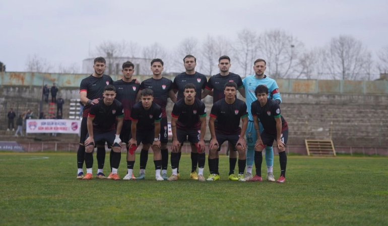 Yalova FK ile Silivrispor Golsüz Berabere Kaldı: Arda Yılmaz’dan Play-Off Mesajı