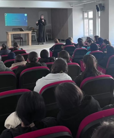 Yalova’da Öğrencilere Ramazan Bilinci: “Ramazan, Cami ve Hayat” Söyleşilerine Yoğun İlgi