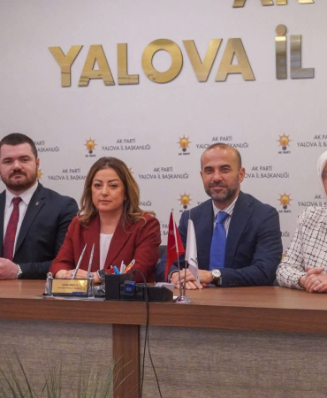 Yalova’da Bayramlaşma Programına Yoğun Katılım: Meliha Akyol’dan Birlik Mesajı