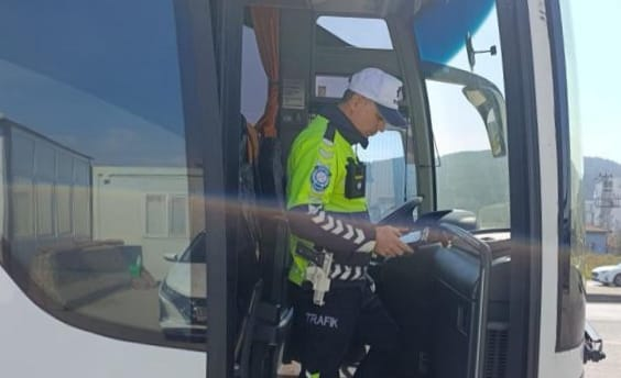 Yalova’da Bayram Öncesi Trafik Denetimleri Sıkılaştırıldı