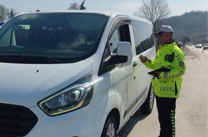 Yalova’da Bayram Öncesi Trafik Denetimleri Sıkılaştırıldı