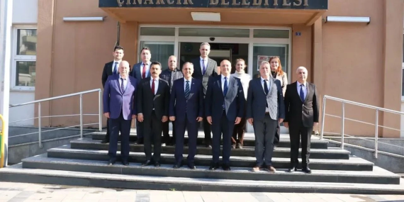 Yalova Valisi Ahmet Hamdi Usta’dan Çınarcık Belediyesi’ne Ziyaret