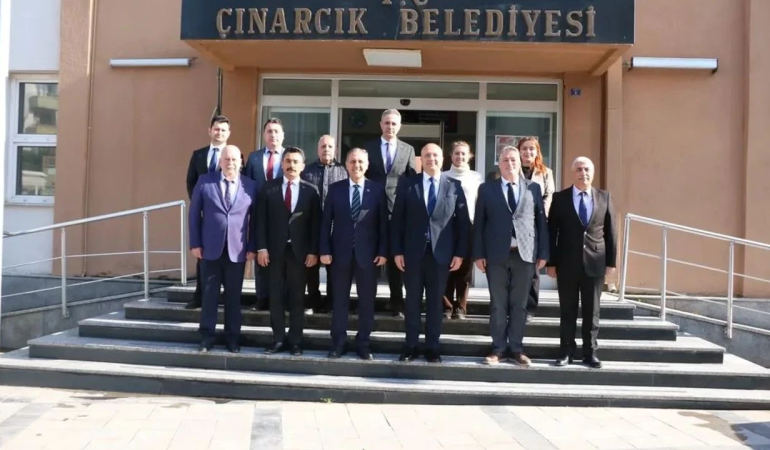 Yalova Valisi Ahmet Hamdi Usta’dan Çınarcık Belediyesi’ne Ziyaret