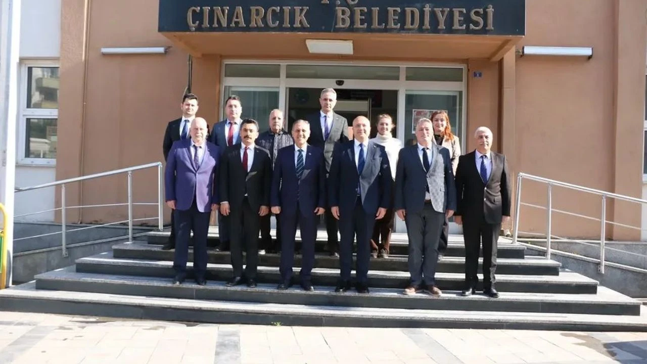 Yalova Valisi Ahmet Hamdi Usta’dan Çınarcık Belediyesi’ne Ziyaret