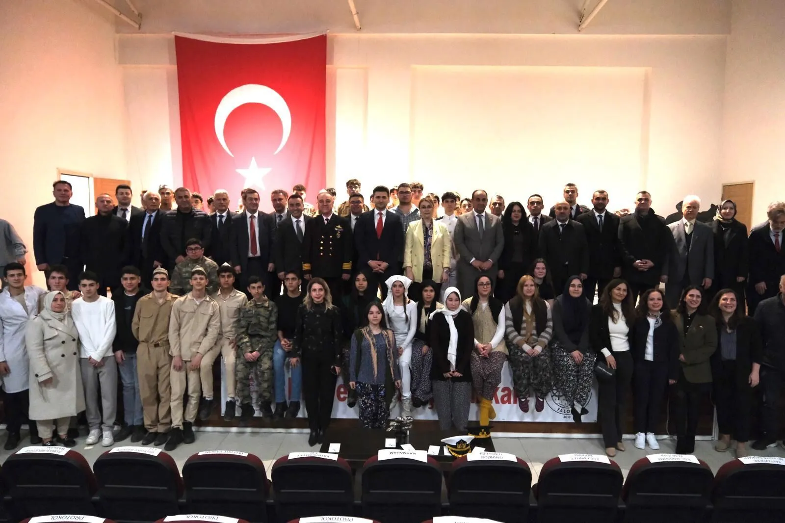 Altınova’da 18 Mart Çanakkale Zaferi Anması: Şehitler Dualarla Yâd Edildi