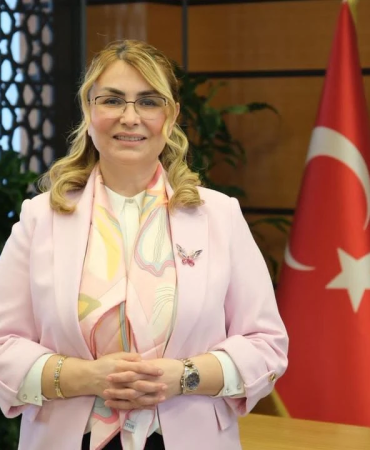 Altınova Belediye Başkanı Yasemin Fazlaca’dan Bayram Mesajı: “Tüm Kapılar Sevgi ve Huzura Açılacak”