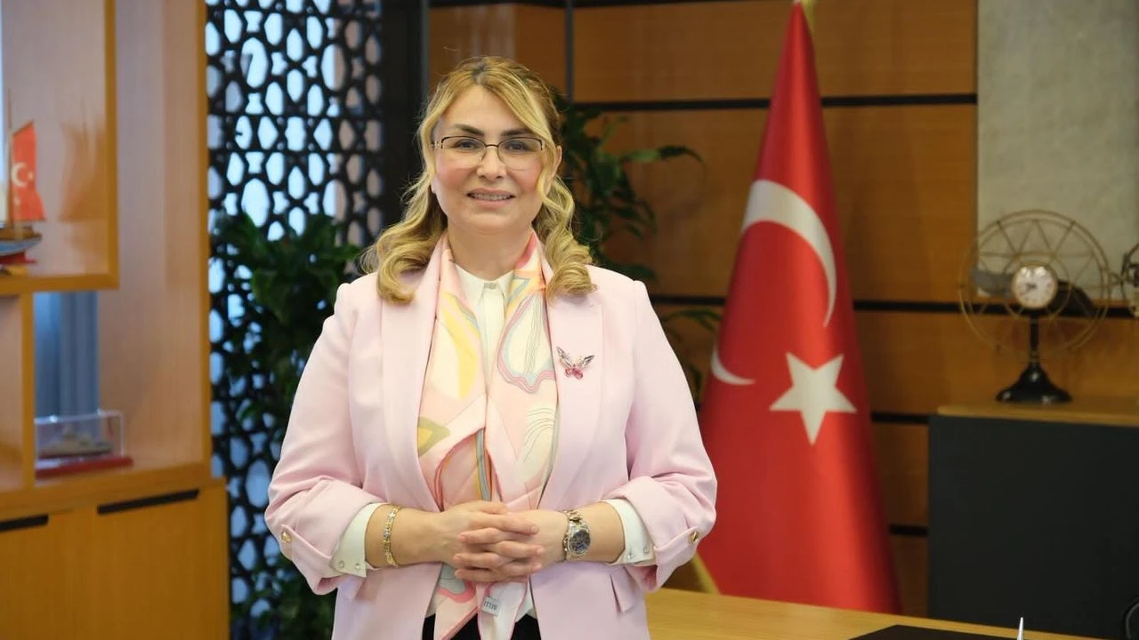 Altınova Belediye Başkanı Yasemin Fazlaca’dan Bayram Mesajı: “Tüm Kapılar Sevgi ve Huzura Açılacak”
