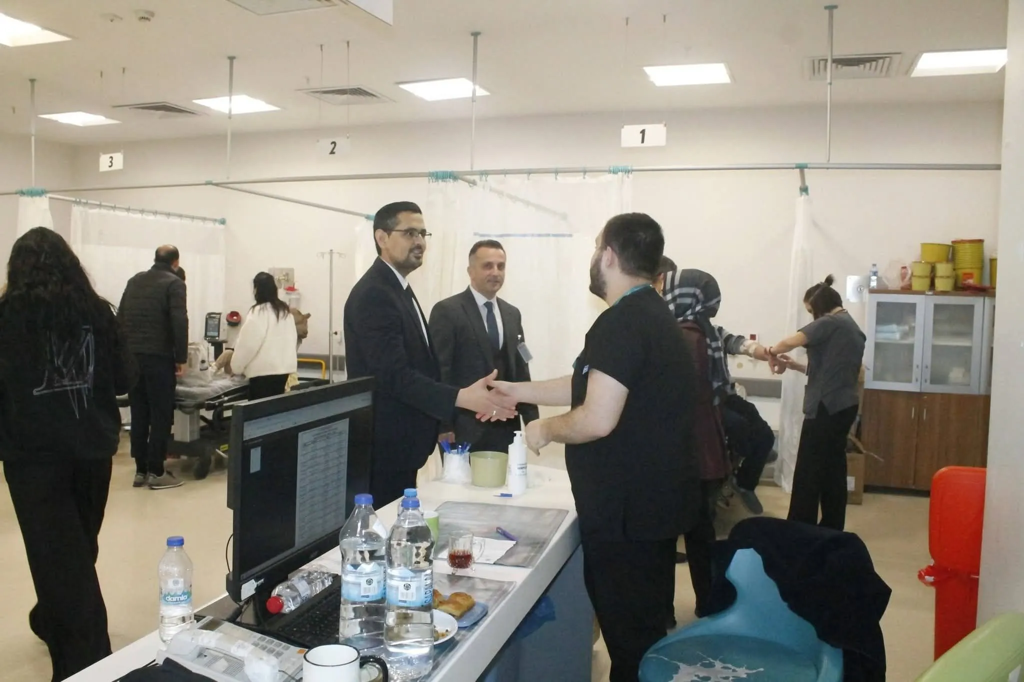 Yalova Eğitim ve Araştırma Hastanesi Başhekimi Hasan Ergenç’ten Bayram Ziyareti