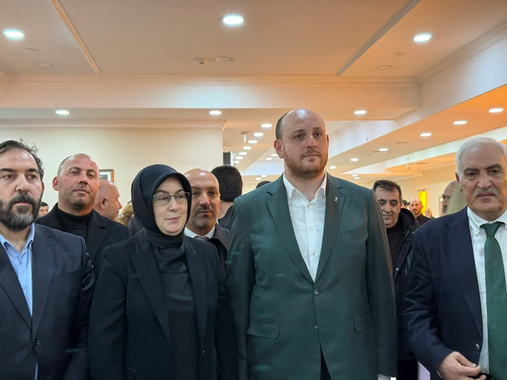 AK Parti Yalova Teşkilatı Bayram Coşkusunu İl Genelinde Paylaştı