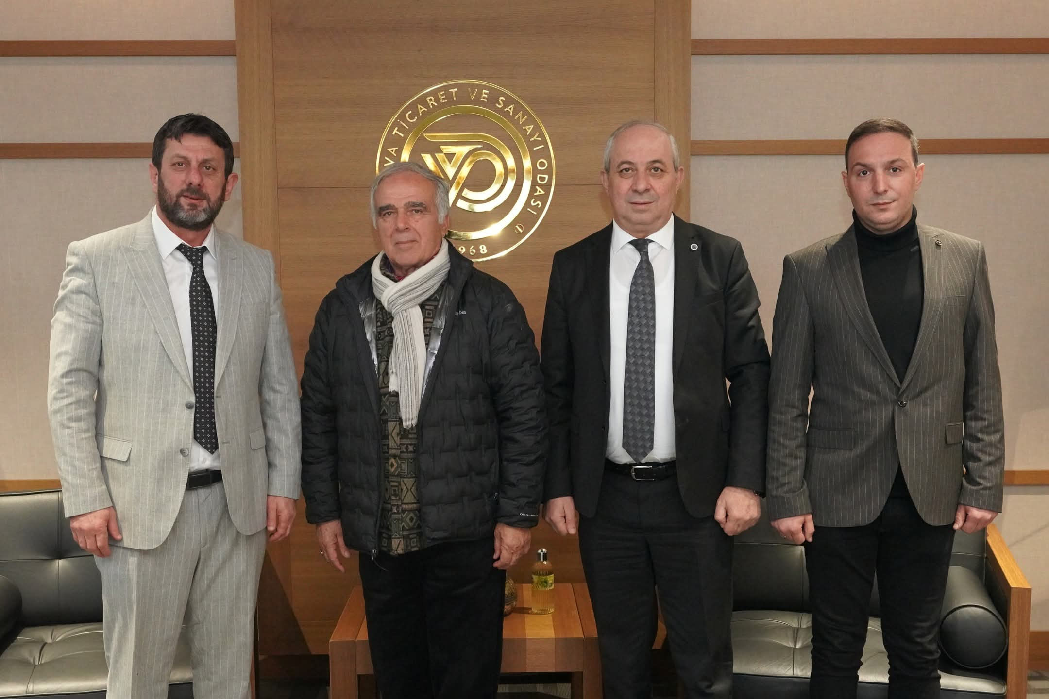 Saral İnşaat Yetkilisi Emre Saral ve İş İnsanı Zeki Saral’dan YTSO’ya Ziyaret