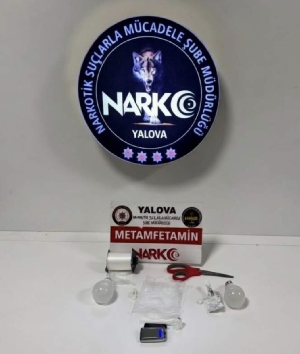 Narkotik Ekiplerinden Uyuşturucu Operasyonu: 43 Gram Madde Ele Geçirildi, 3 Kişi Tutuklandı