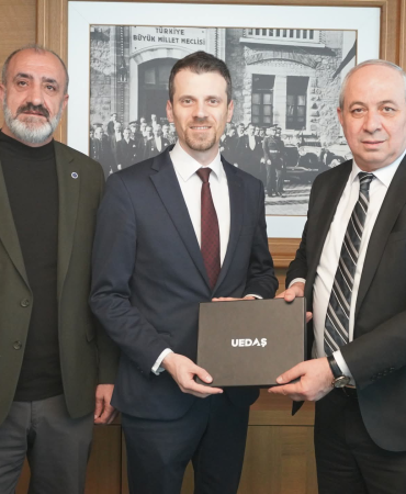 UEDAŞ İşletme Müdürü Emre Şenhasırcı’dan YTSO’ya Ziyaret: Enerji Yatırımları ve Sanayinin Enerji İhtiyacı Görüşüldü