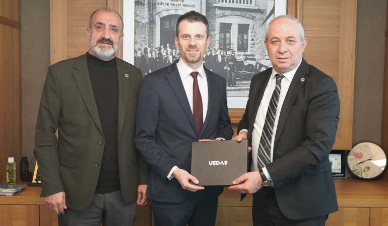 UEDAŞ İşletme Müdürü Emre Şenhasırcı’dan YTSO’ya Ziyaret: Enerji Yatırımları ve Sanayinin Enerji İhtiyacı Görüşüldü