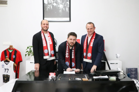 ÇİFTLİKKÖY BELEDİYE, BAŞANTRENÖR YALDIRAK’LA İMZA TAZELEDİ