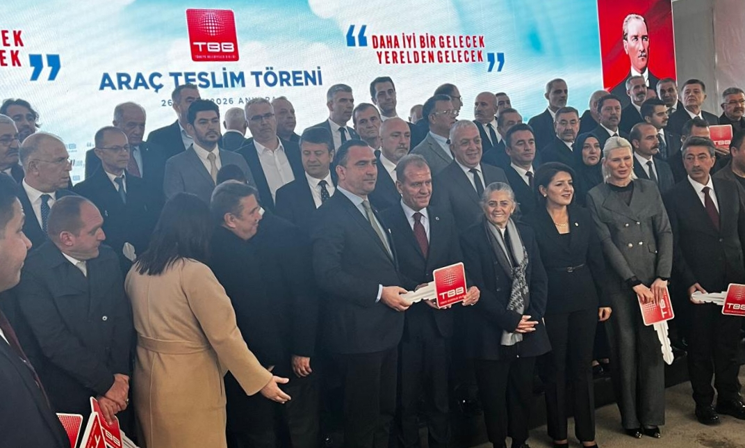 TBB’DEN YALOVA BELEDİYESİ’NE HİZMET ARACI DESTEĞİ 5 TBB’DEN YALOVA BELEDİYESİ’NE HİZMET ARACI DESTEĞİ