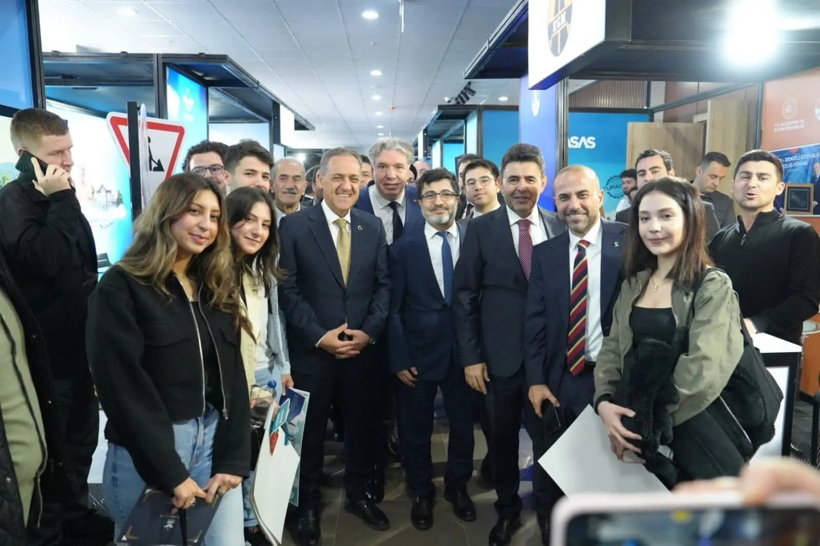 U-FEST Heyecanı Üniversitede Yoğun Katılımla Yaşandı 5 U-FEST Heyecanı Üniversitede Yoğun Katılımla Yaşandı