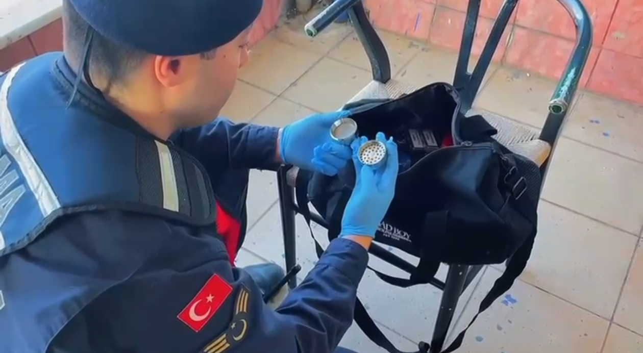 Yalova’da Kaçak Tütün ve Elektronik Sigara Operasyonu: Binlerce Kaçak Ürün Ele Geçirildi