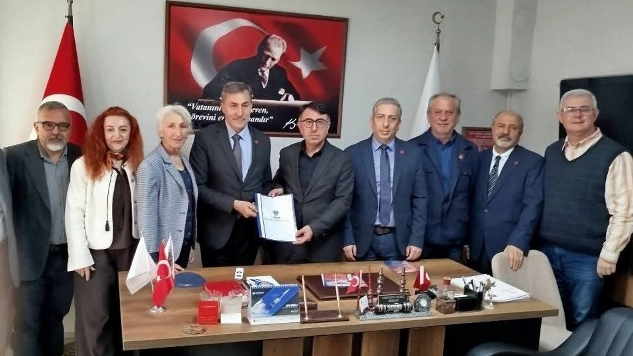 CHP Yalova İl Yönetiminden TEMAD’a Ziyaret: Emeklilerin Özlük Hakları Masaya Yatırıldı