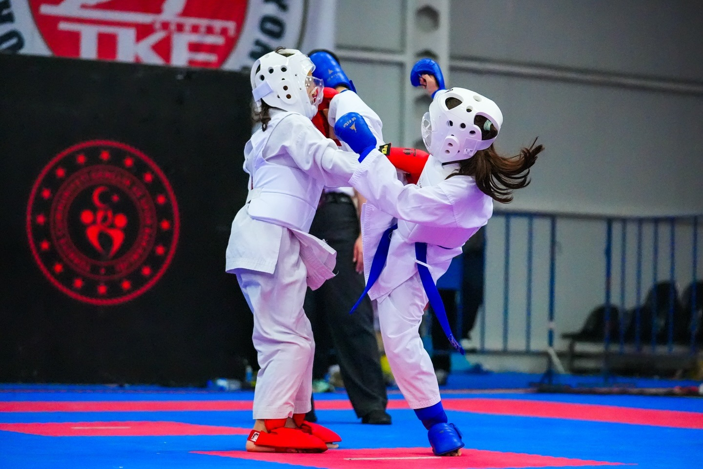 ÇİFTLİKKÖY KARATECİSİ 9 YAŞINDAKİ İKRA 2. KEZ TÜRKİYE ŞAMPİYONU