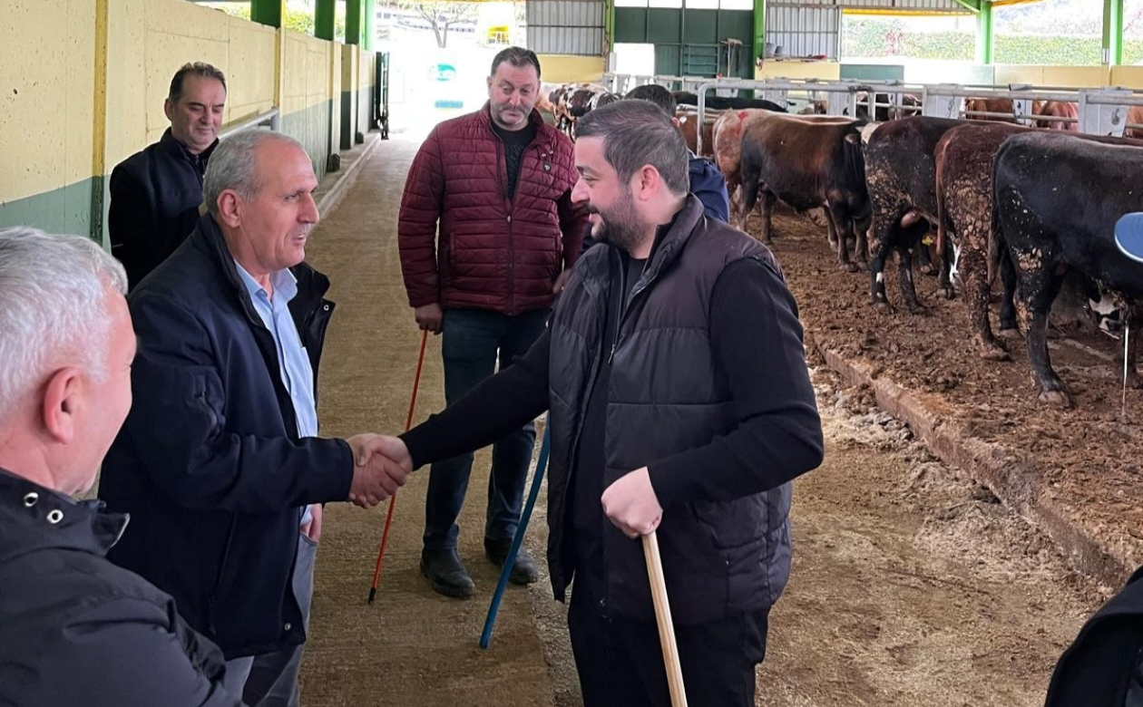 Güleç Kardeşler’de Kurban Satışlarının İlk Gününde Yoğunluk Yaşandı 11 Güleç Kardeşler’de Kurban Satışlarının İlk Gününde Yoğunluk Yaşandı