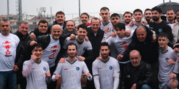 ŞAMPİYON ÇİFTLİKKÖY KUPASINA KAVUŞTU