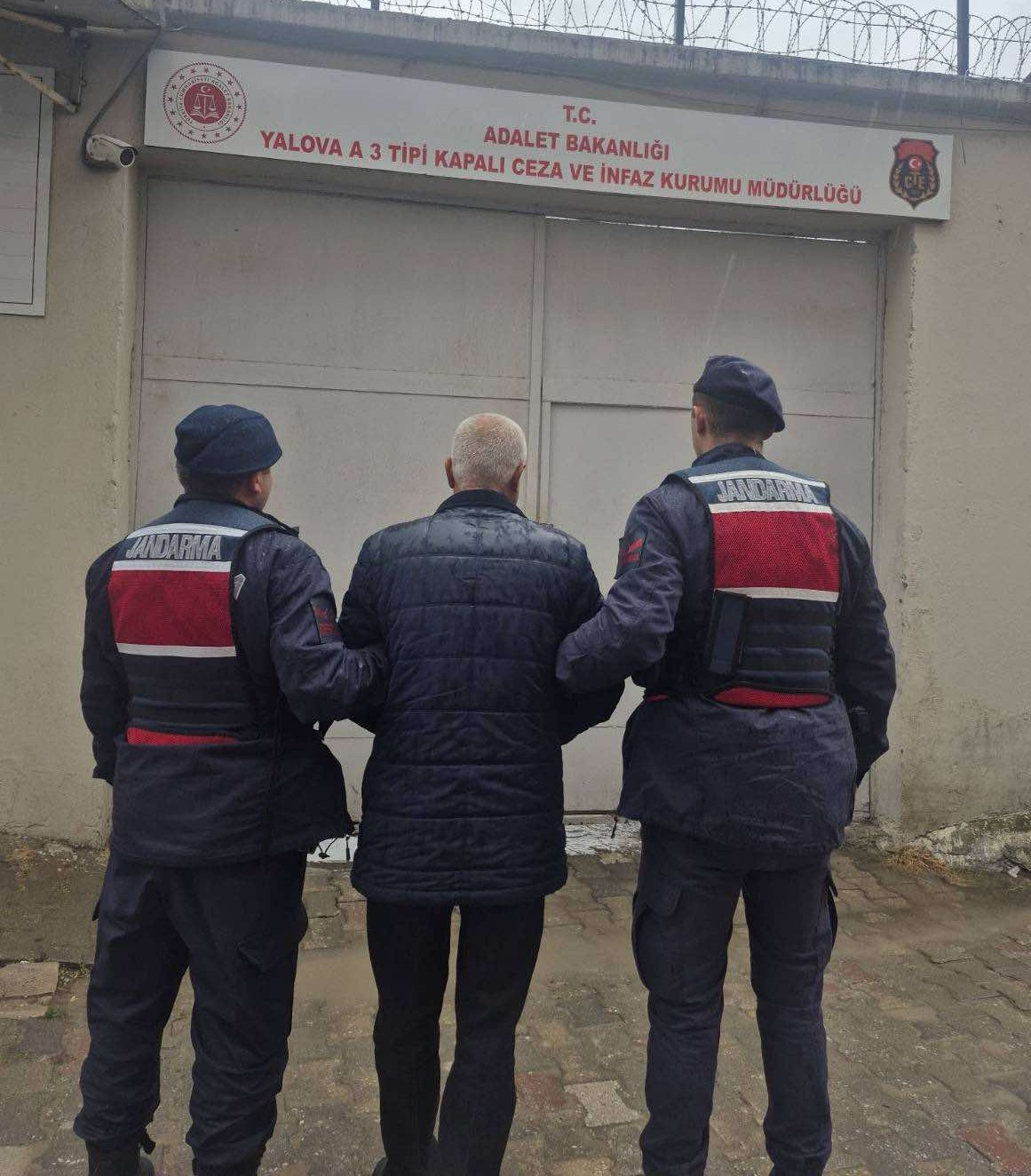 Çınarcık’ta Uyuşturucu ve Silah Operasyonu