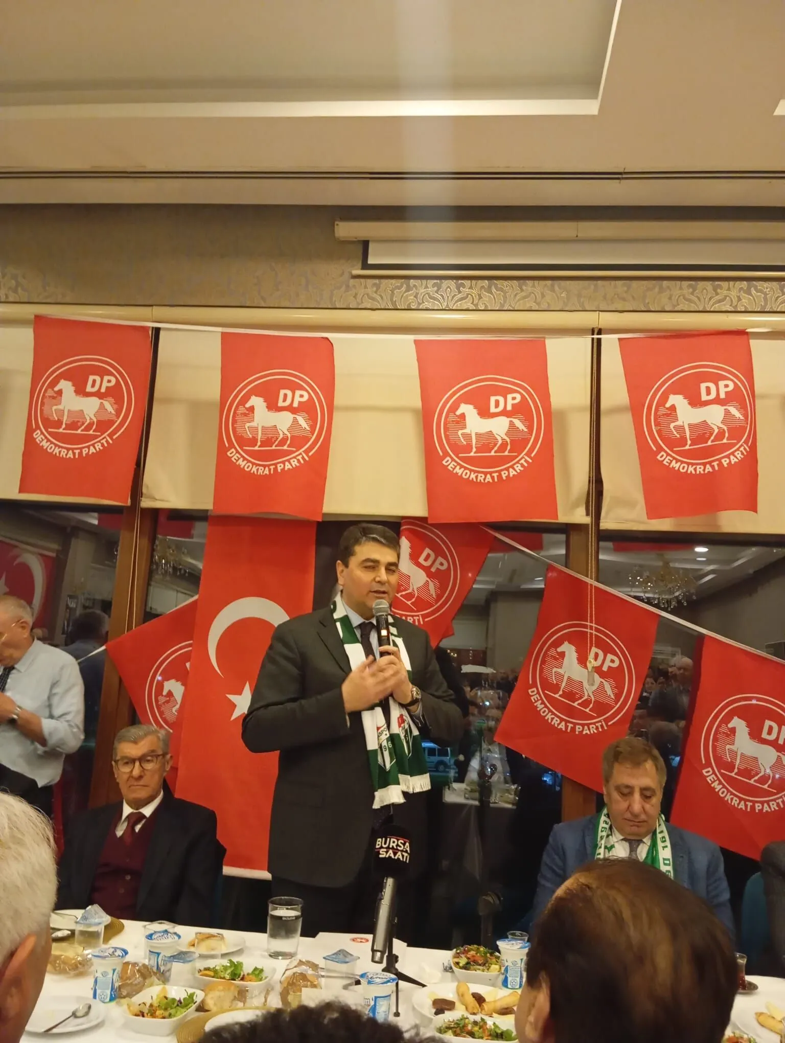 Demokrat Parti Bursa’da Güç Gösterisi: Gültekin Uysal’dan İktidara Sert Eleştiriler