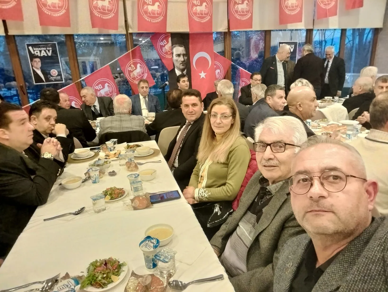 Demokrat Parti Bursa’da Güç Gösterisi: Gültekin Uysal’dan İktidara Sert Eleştiriler