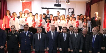 ÇİFTLİKKÖY’DE İSTİKLAL MARŞI’NIN 105. YILI ETKİNLİKLERİ YAPILDI