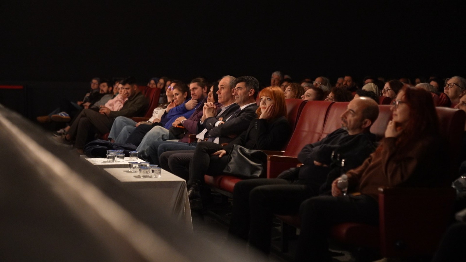 YALOVA BELEDİYESİ’NİN DÜNYA TİYATRO ETKİNLİKLERİ BAŞLADI