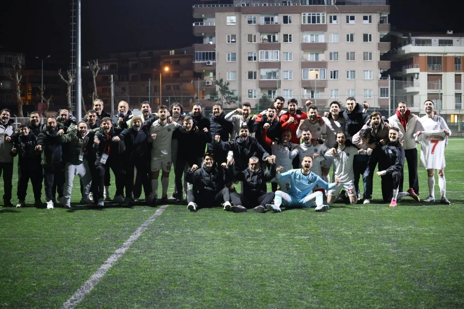 SÜPER AMATÖR’DE ŞAMPİYONUN ADI: ÇİFTLİKKÖY