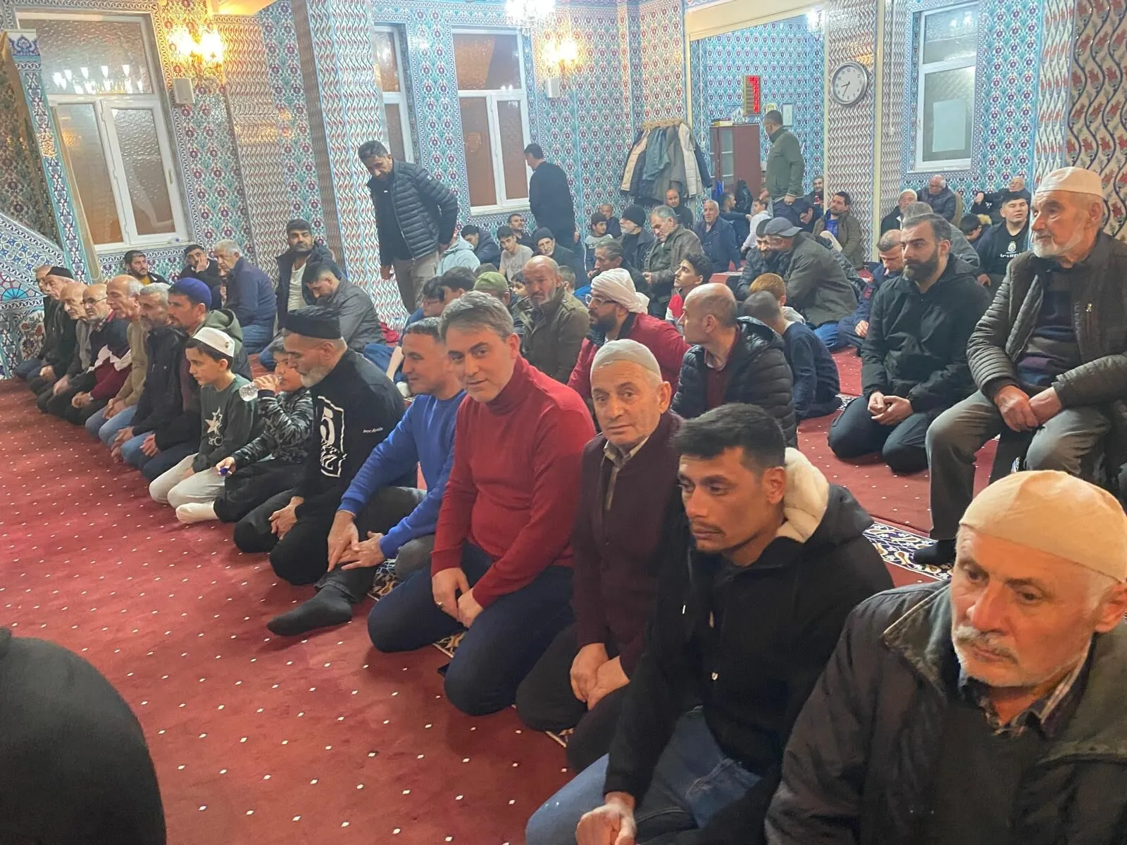 Koru’da Kadir Gecesi’ne Özel Anlamlı Program: Kutsal Emanetler Ziyarete Açıldı