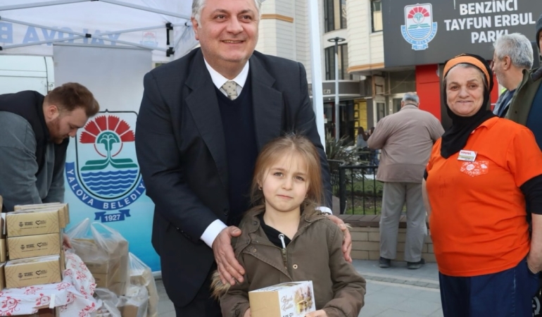 YALOVA BELEDİYESİ’NDEN KADİR GECESİ’NDE ANLAMLI BULUŞMA  