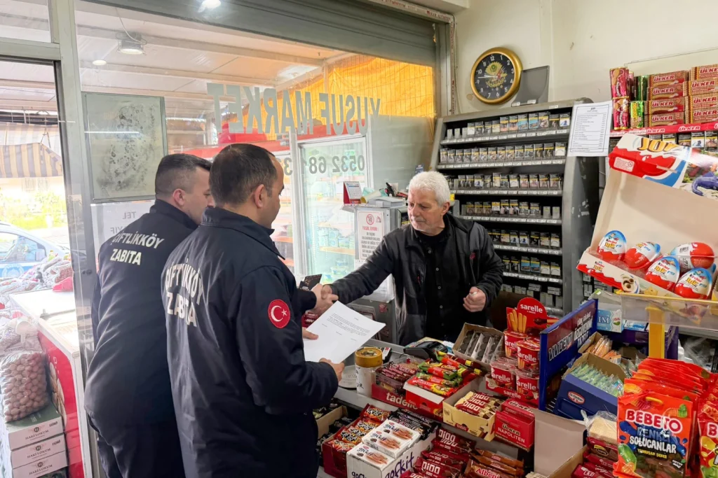 ÇİFTLİKKÖY ZABITASINDAN OKUL ÖNLERİNDE SIKI DENETİM